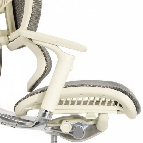 Кресло FALTO FLY 2 (динамичный подголовник, подлокотники 6D(360), сетка, светлый)