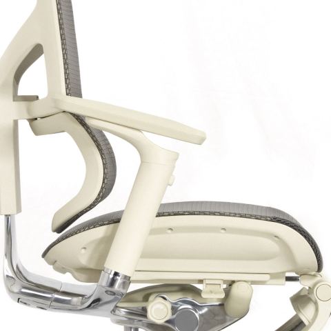 Кресло с подножкой FALTO SAIL 2 (динамичный поясничный упор, подлокотники 6D(360), сетка, светлый)