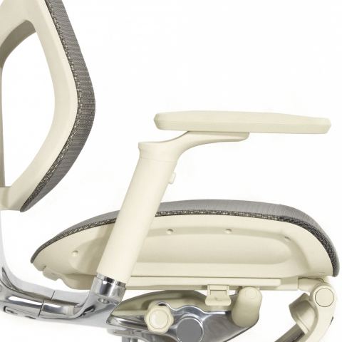 Кресло с подножкой FALTO STAR 2 (подлокотники 6D(360),сетка, цвет светлый)